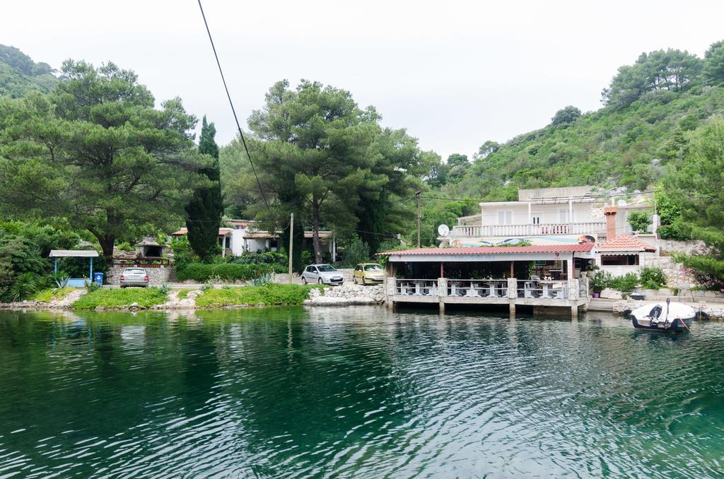 Apartments Porto Della Vita Okuklje Bagian luar foto