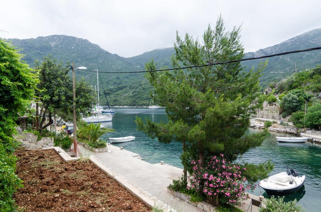 Apartments Porto Della Vita Okuklje Bagian luar foto