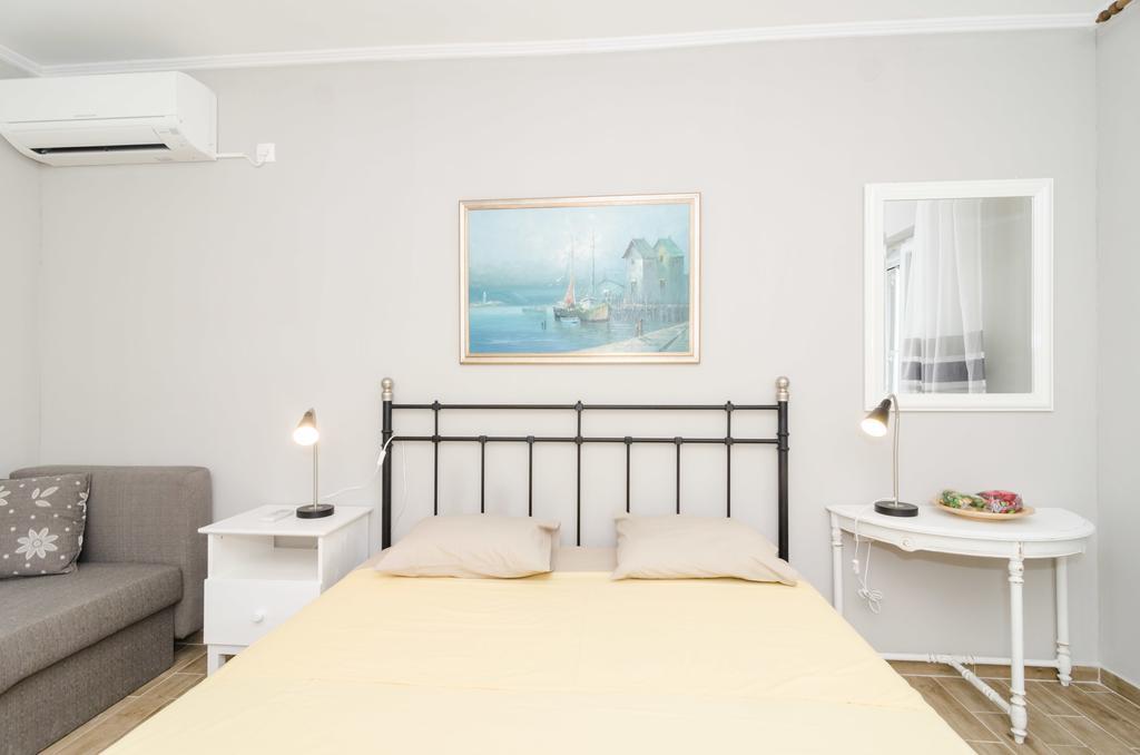 Apartments Porto Della Vita Okuklje Bagian luar foto